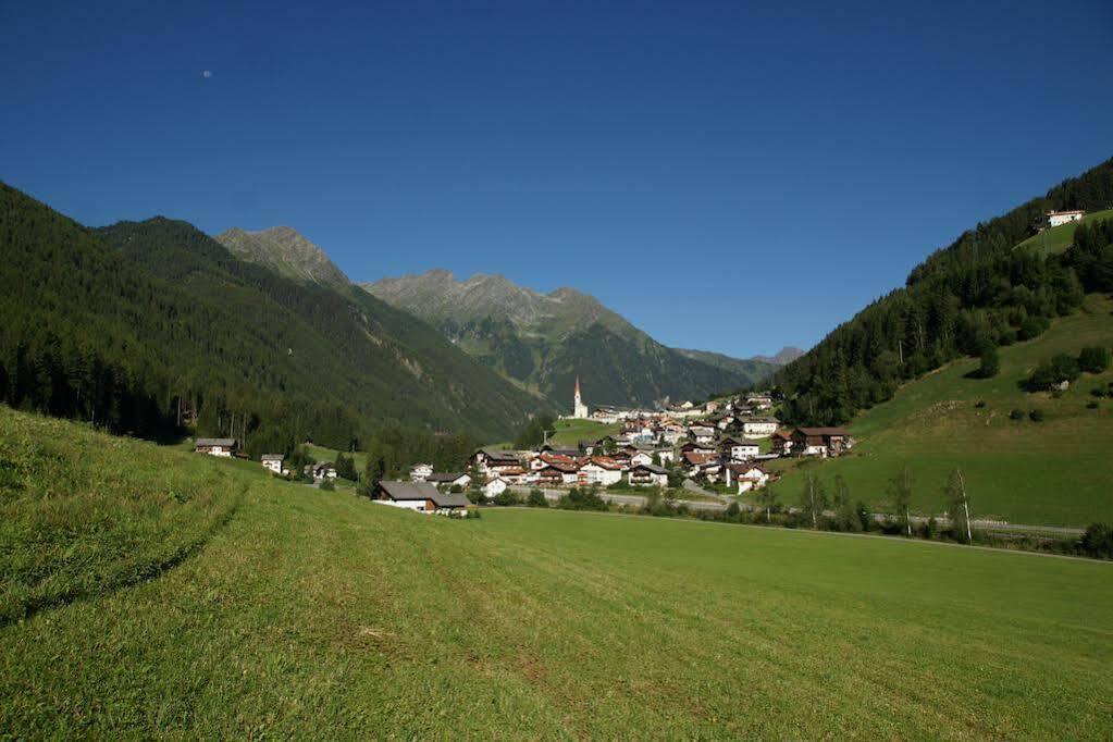 Hotel Muehlwald Екстер'єр фото